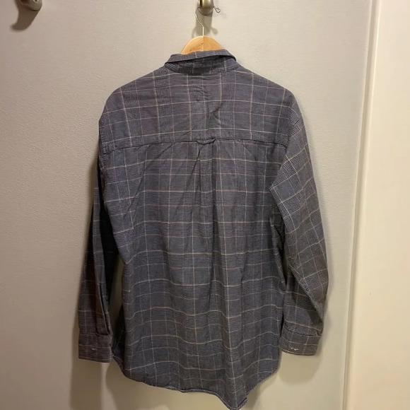 Bill Blass Mens button down stripped shirt - Picture 11 of 12